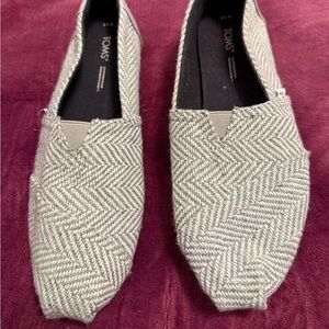 TOMS Beige Herringbone Slip-On Shoes